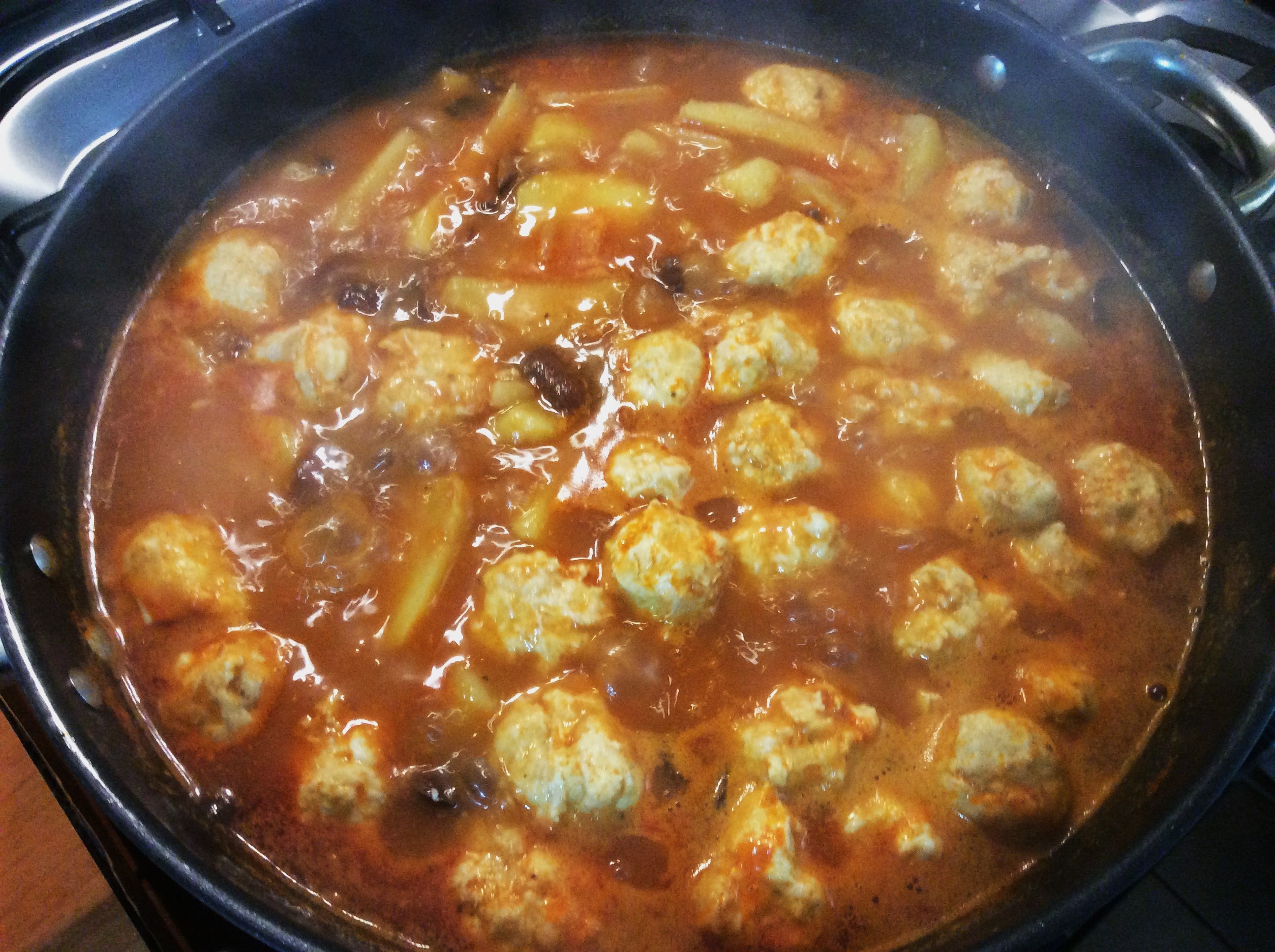 Meatballs stew